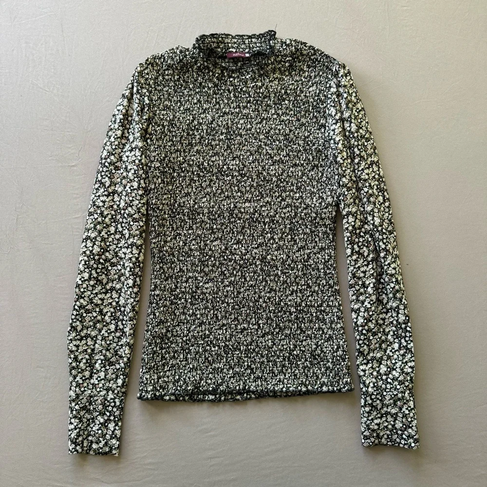 Black and White Women's Blouse - Picture 2 of 7